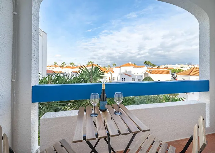 Sunlit Balcony & Open Space Flat By Hostwise