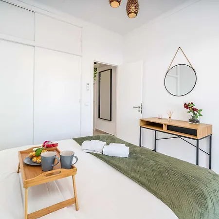 Sunlit Balcony & Open Space Flat By Hostwise * Albufeira